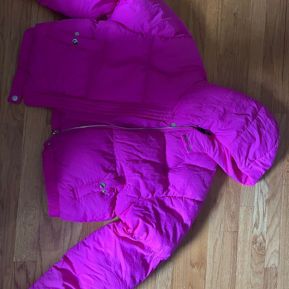 Women’s Pink Puffer Jacket